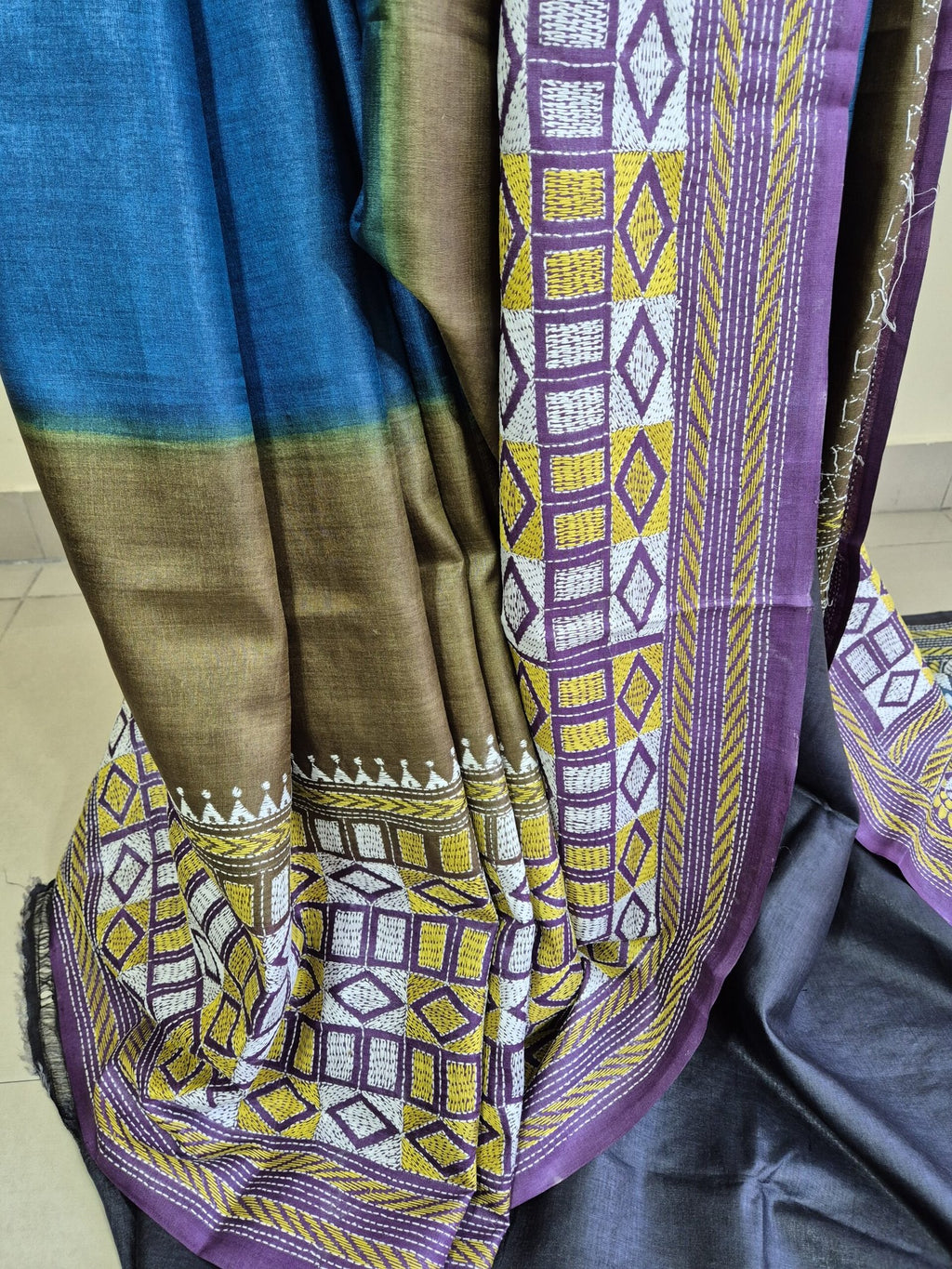 Kantha Work on Gachi Tussar Saree with Fusion Dye image 2