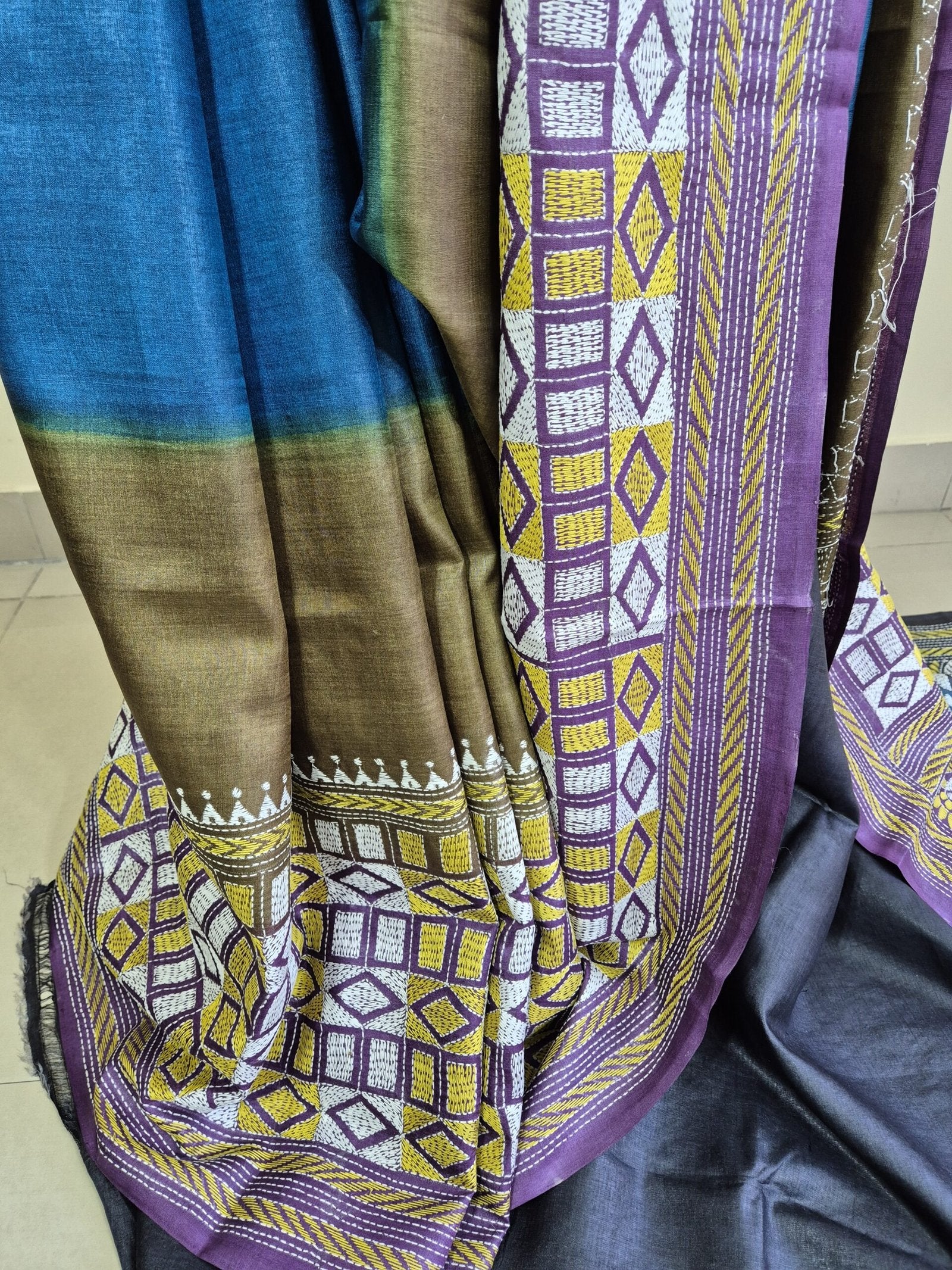 Kantha Work on Gachi Tussar Saree with Fusion Dye image 2