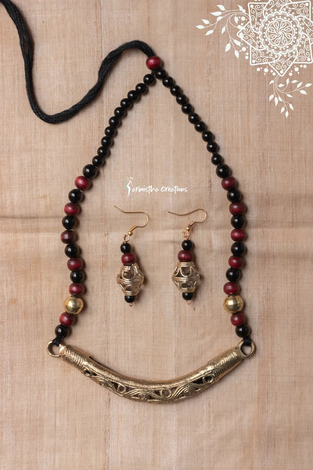 Hand-Made Dokra Mala (Hasuli Mala, Black-Maroon) image 0