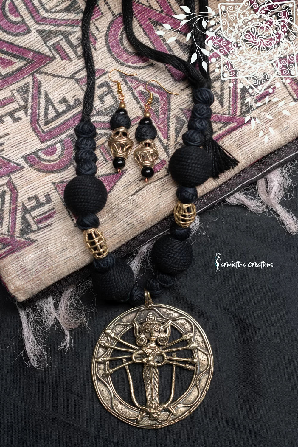 Hand-Made Dokra Durga Necklace (Round, Black) image 0