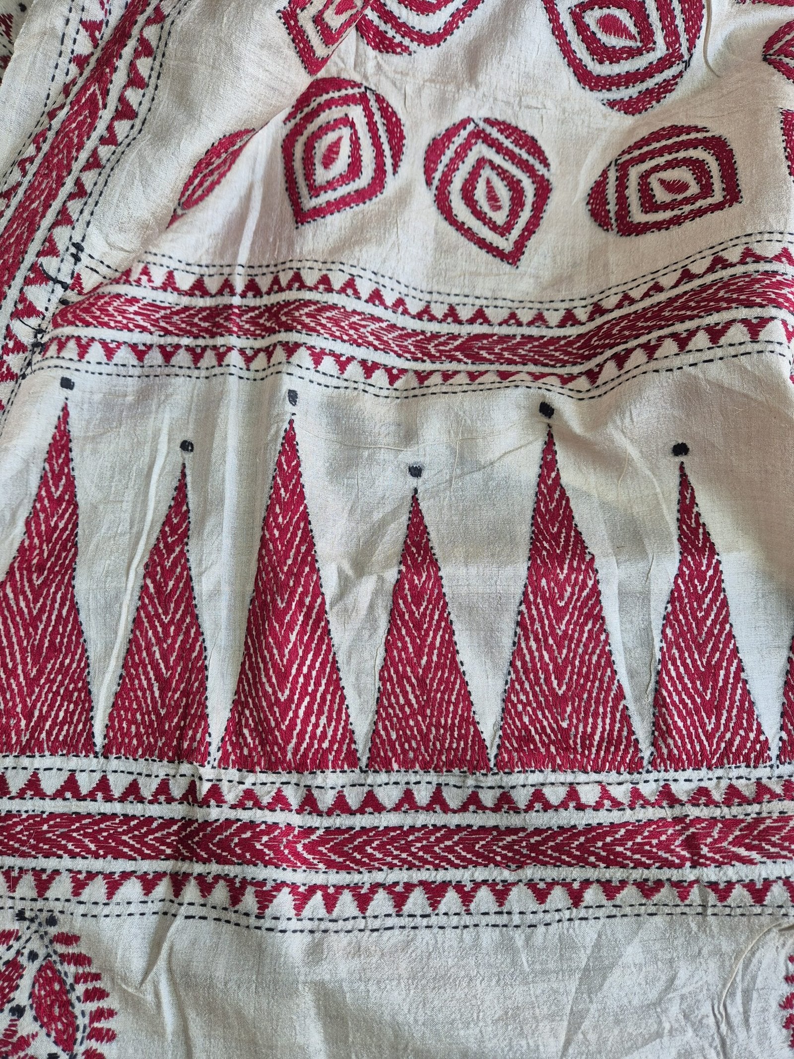 Temple Border &amp; Flower Kantha Stitch on Undyed Pure Tussar image 2